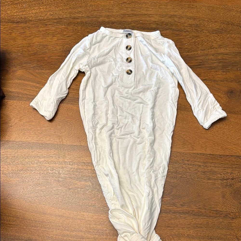 NWOT Lou Lou and Company White Button Baby Gown